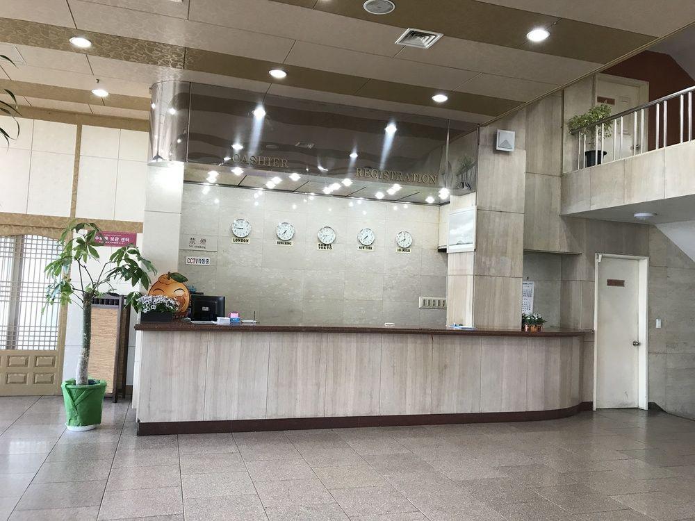 Seoul Tourist Hotel Jeju Eksteriør billede